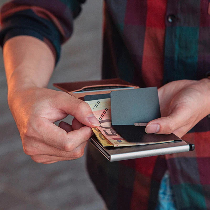 RFID zaštićeni novčanik